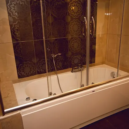 Hotel Esila 4*