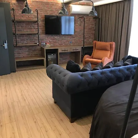 Otel Esila 4*