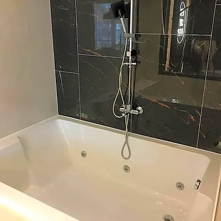 艾斯拉酒店 酒店