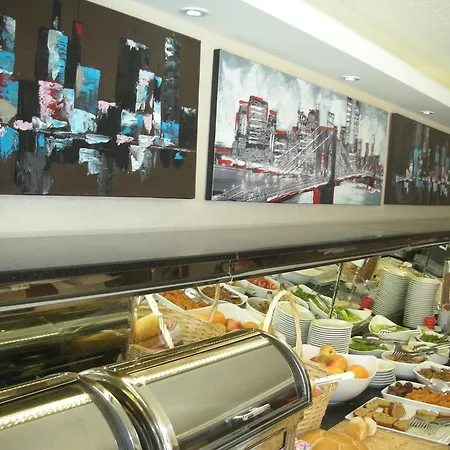 Hotel Esila 4*